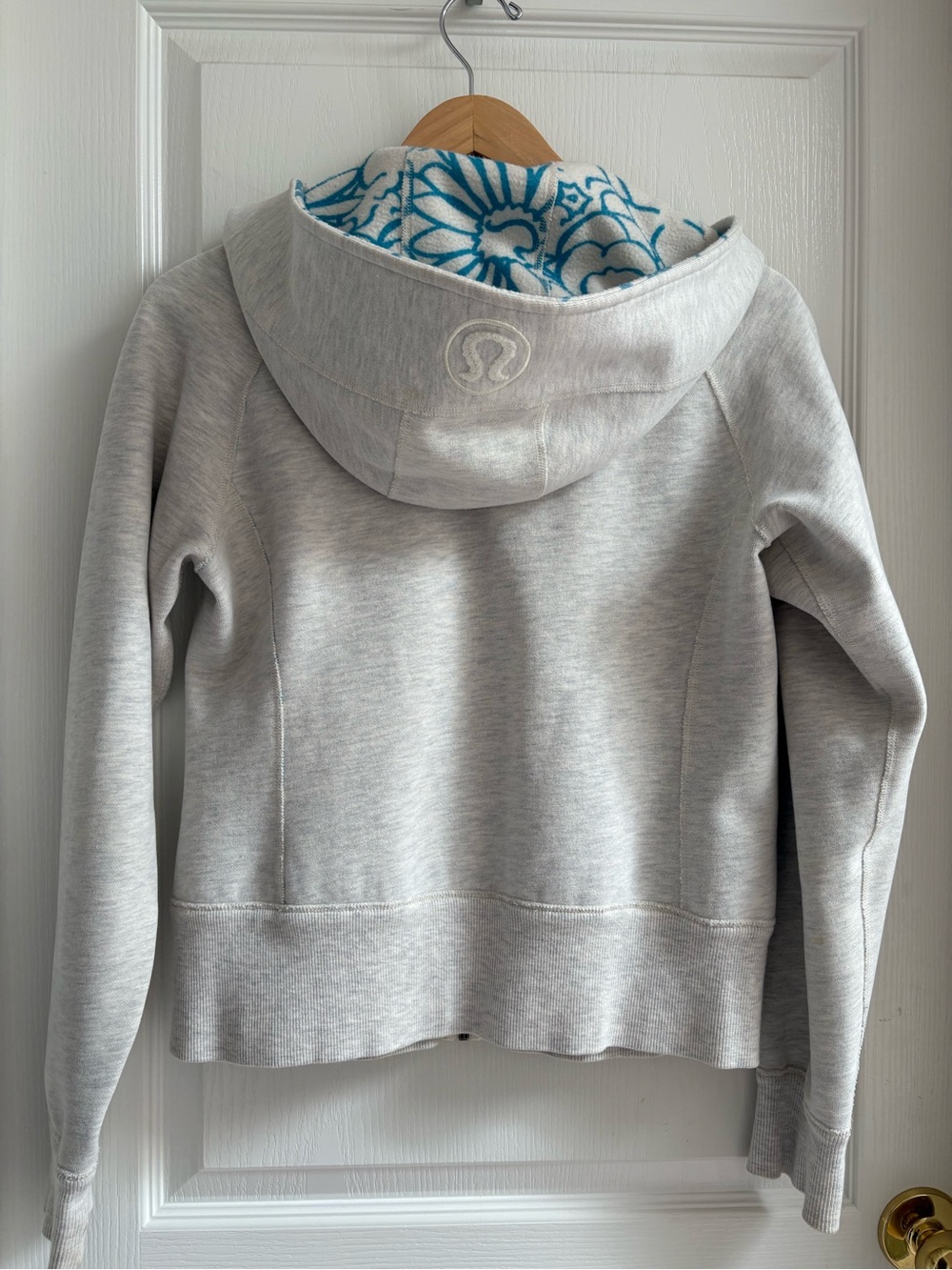 lululemon athletica Light cream reversible Full-Zip Hooded Sweatshirt - Picture 4 of 8